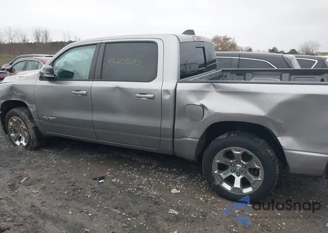 2022 Ram 1500 Big Horn 4X4 5'7 Box z USA, uszkodzony, nr VIN 1C6SRFFT5NN405355
